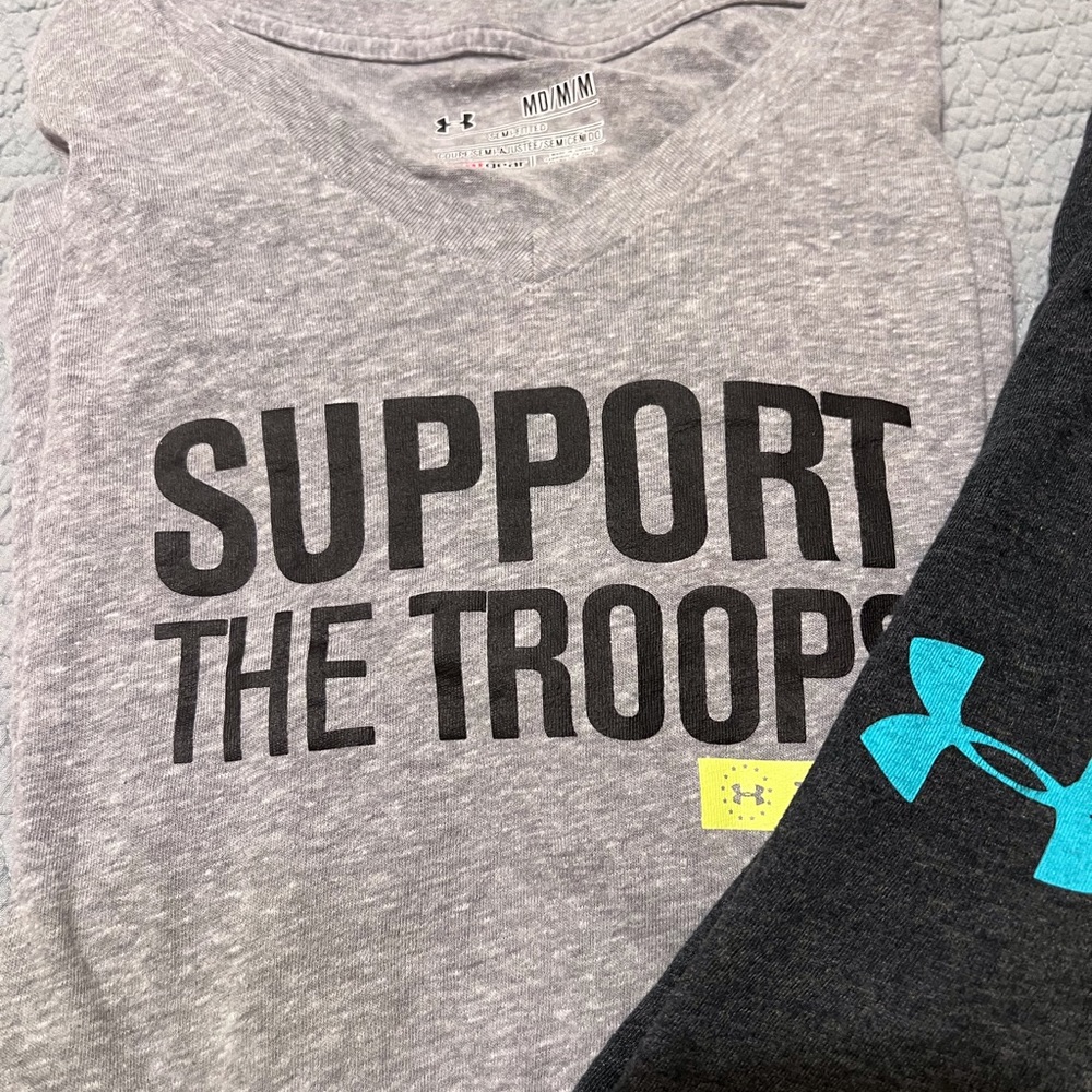 Under Armour Tees Bundle of 2 - Picture 5 of 7